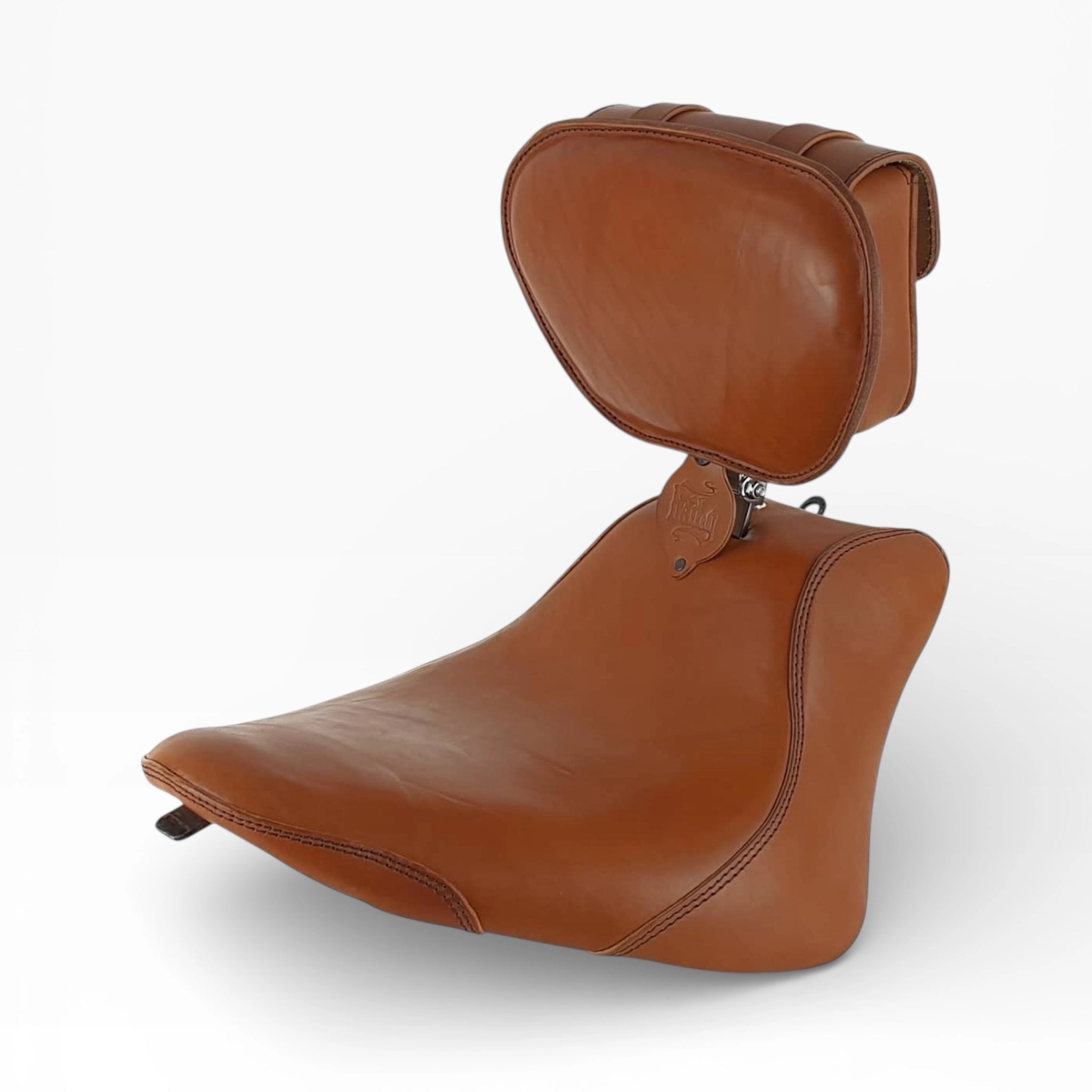 CUSTOM BUILD: The "London Tan" Touring Suite (US01 Bags + Matching Seat & Backrest)