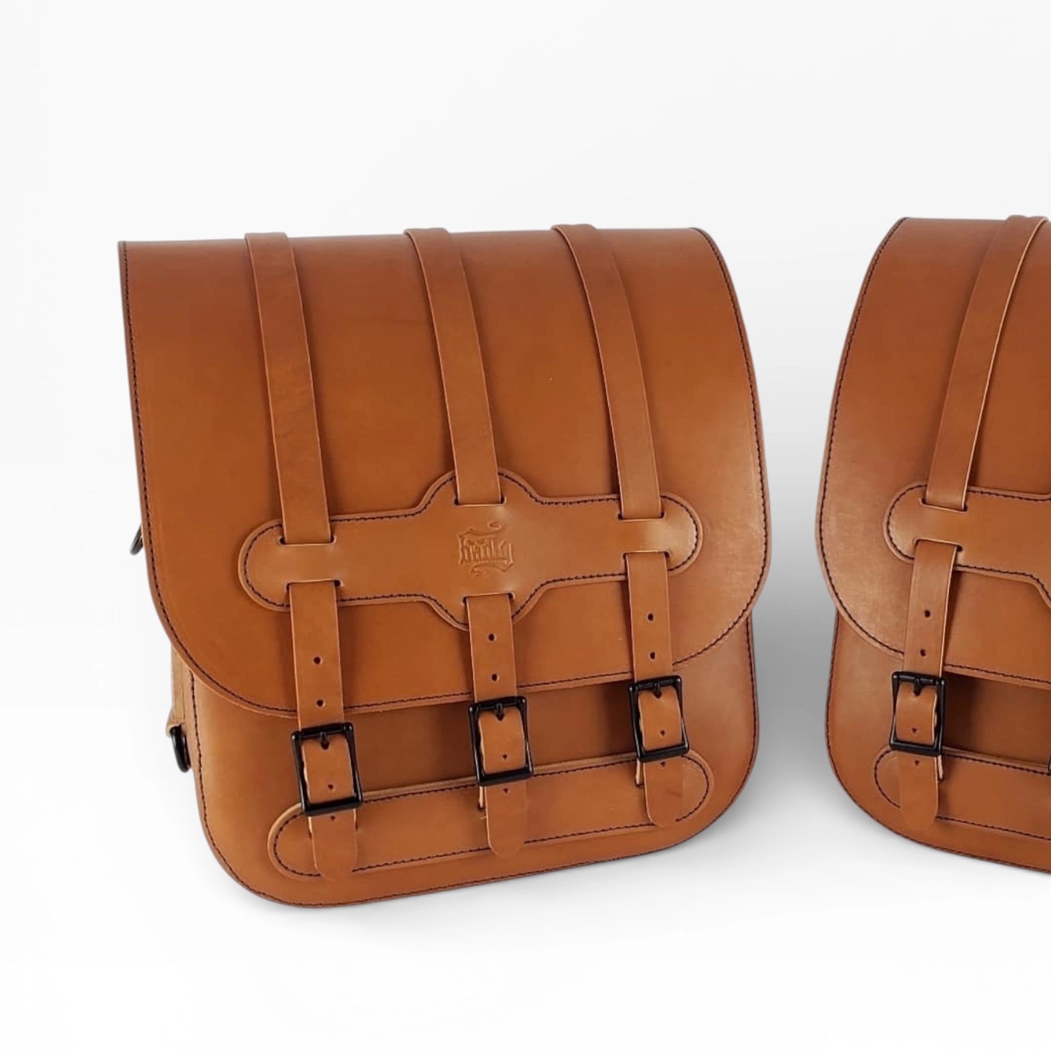 CUSTOM BUILD: The "London Tan" Touring Suite (US01 Bags + Matching Seat & Backrest)